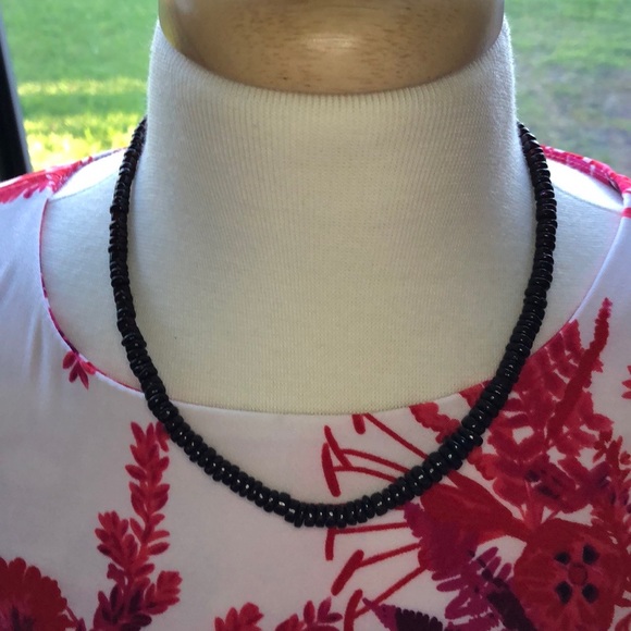 BEAUTIFUL LADIES DRESS BY MARIO SERRANO - Picture 4 of 7